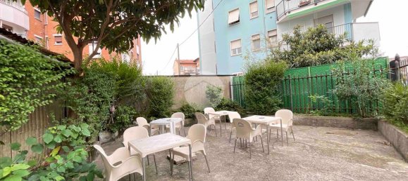 Коммерческая недвижимость с 3 комнатами в Брессо, Италия № 73130 8