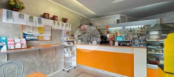 Коммерческая недвижимость с 3 комнатами в Брессо, Италия № 73130 22