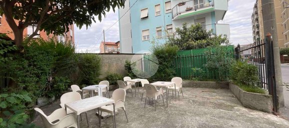 Коммерческая недвижимость с 3 комнатами в Брессо, Италия № 73130 11