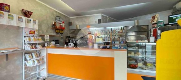 Коммерческая недвижимость с 3 комнатами в Брессо, Италия № 73130 34