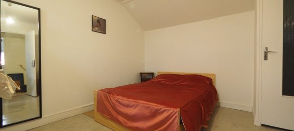 Villa de 4 dormitorios en Bois-d'Arcy, France No. 177121 10