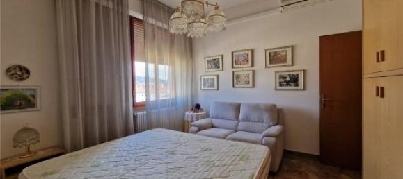 5 rooms Apartment in Florence, Italy No. 32367 8
