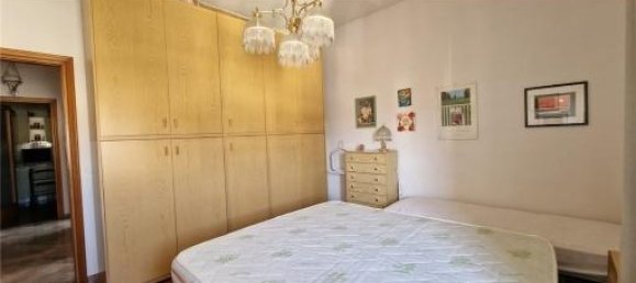 5 rooms Apartment in Florence, Italy No. 32367 9