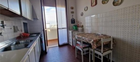 5 rooms Apartment in Florence, Italy No. 32367 14