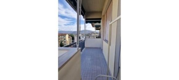 5 rooms Apartment in Florence, Italy No. 32367 2