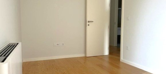1 bedroom Duplex in Porto, Portugal No. 135796 3