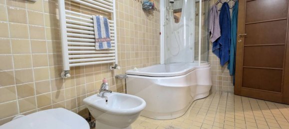 6 rooms House in Vasto, Italy No. 20402 13