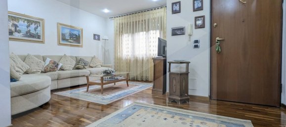 6 rooms House in Vasto, Italy No. 20402 4