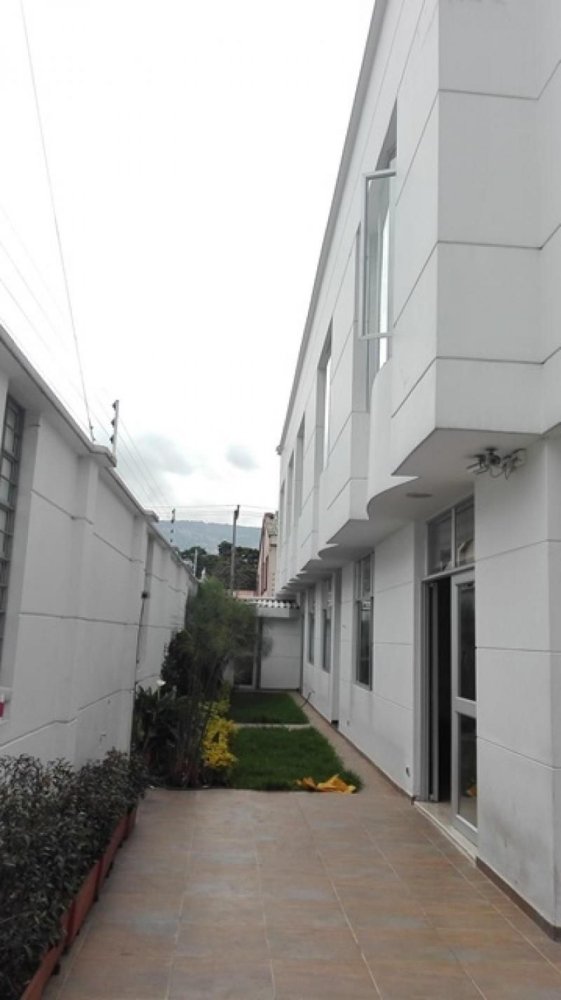 9 غرف نوم منزل في Bogota, Colombia رقم 9919