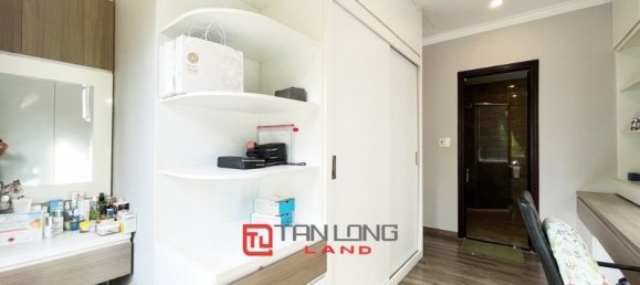3 bedrooms Villa in Long Bien, Vietnam No. 525 18
