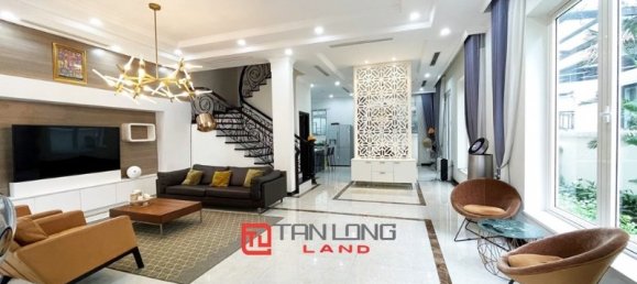 3 bedrooms Villa in Long Bien, Vietnam No. 525 2