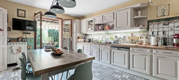 4 bedrooms House in Livry-Gargan, France No. 186825 3