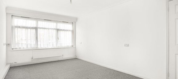 1 bedroom Apartment in Whitton, United Kingdom No. 8523 4