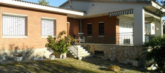 5 bedrooms House in Coma-Ruga, Spain No. 355 13