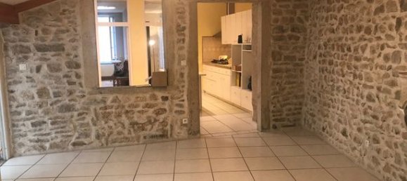 3 bedrooms Apartment in Lagnieu, France No. 315614 2