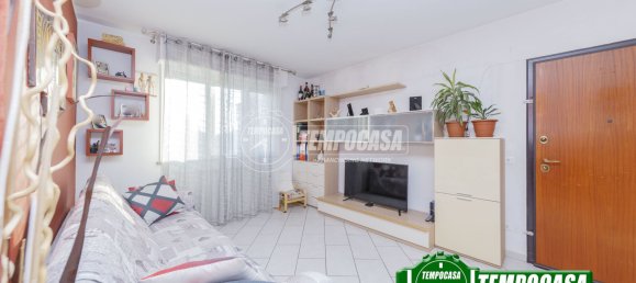 3-salle Appartement à Locate di Triulzi, Italy No. 293701 8