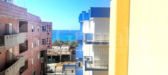 Квартира с 5 комнатами в Gallipoli, Италия № 142279 4