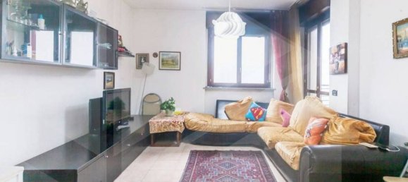 2 rooms Apartment in Milan, Italy No. 241624 4