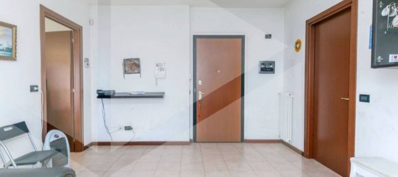 2 rooms Apartment in Milan, Italy No. 241624 7