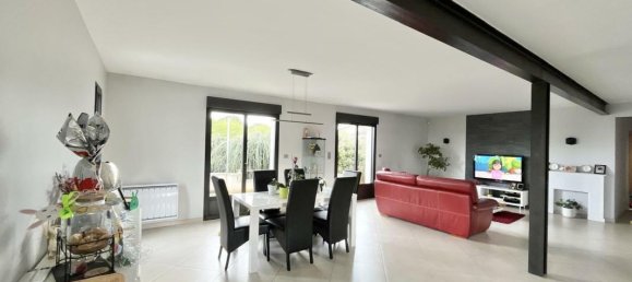 4 bedrooms House in Castelginest, France No. 361577 5