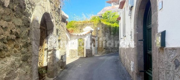 2 Schlafzimmer Villa in Forio, Italy, Nr. 307902 34