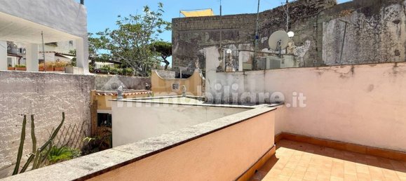 2 Schlafzimmer Villa in Forio, Italy, Nr. 307902 25