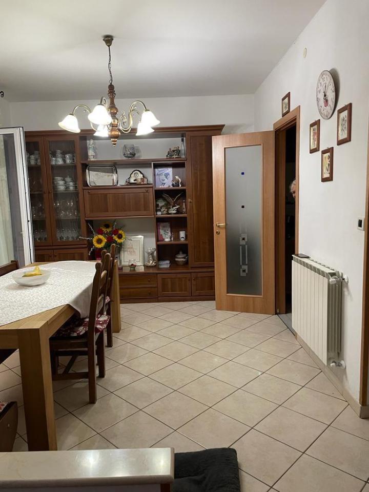 Apartamento de 4 divisões em Carrara, Italy N.º 36093