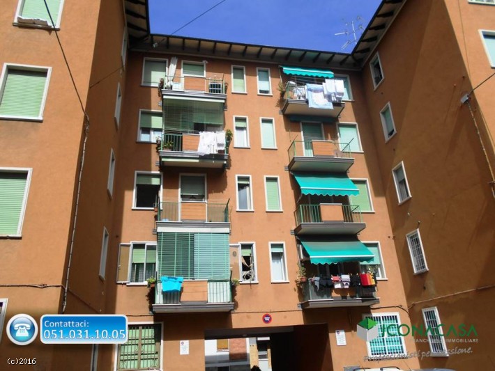 4 rooms Apartment in Bologna, Italy No. 34317