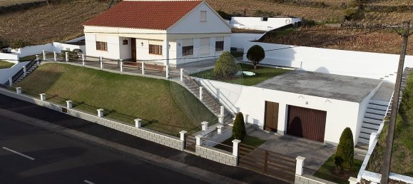 3 bedrooms House in Angra do Heroismo, Portugal No. 21573 7