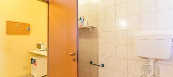 Офис 75м² в Лиссоне, Италия № 2347 6