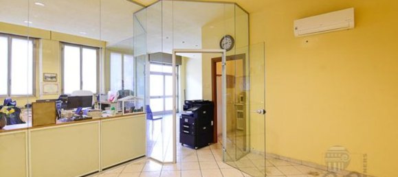 Офис 75м² в Лиссоне, Италия № 2347 5