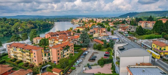 8 غرف نوم شقة في Sesto Calende, Italy رقم 365572 46