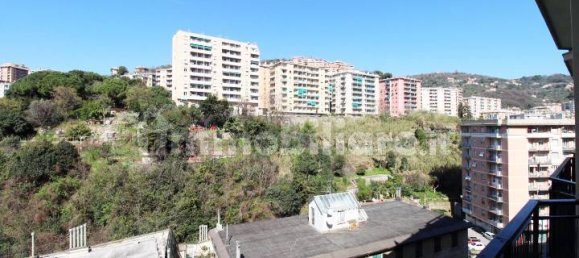 Apartamento de 2 dormitorios en Genoa, Italy No. 36618 15