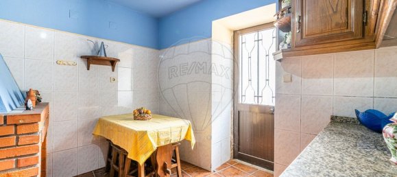 3 bedrooms House in Louredo, Portugal No. 170045 7