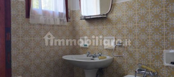 3 bedrooms House in Toano, Italy No. 260852 6