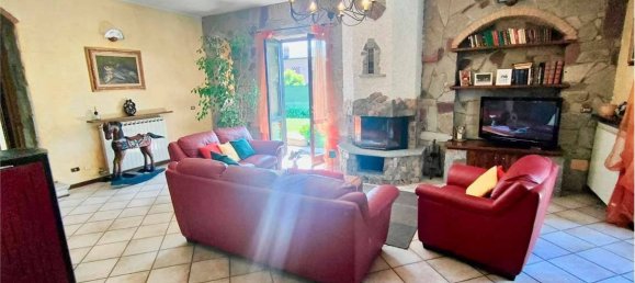 4 bedrooms Villa in Besozzo, Italy No. 342839 11