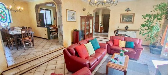 4 bedrooms Villa in Besozzo, Italy No. 342839 10