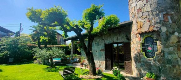 4 bedrooms Villa in Besozzo, Italy No. 342839 6