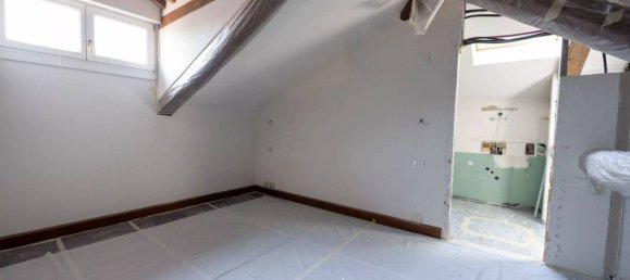 3 bedrooms Villa in Venice, Italy No. 292039 35