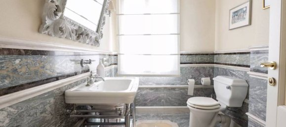 3 bedrooms Villa in Venice, Italy No. 292039 22