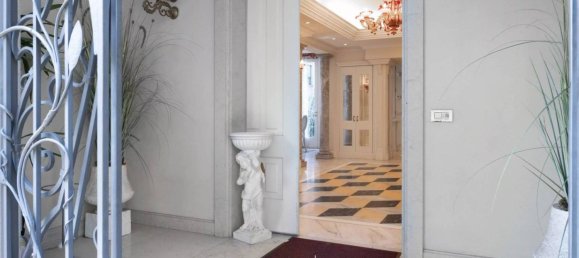 3 bedrooms Villa in Venice, Italy No. 292039 25