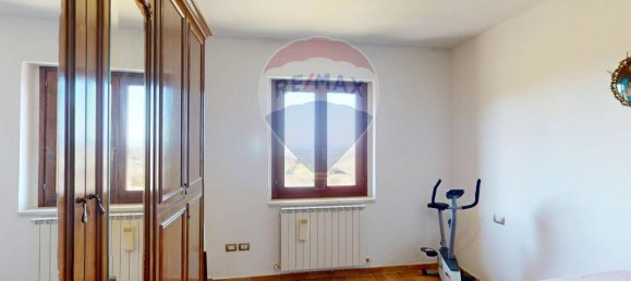 Casa de 8 divisões em Assisi, Italy N.º 237342 33