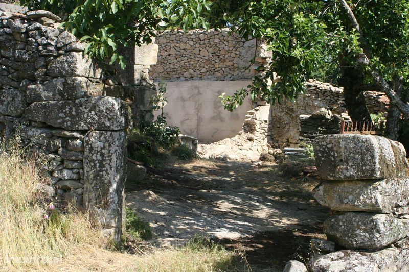 300m² Land in Trancoso, Portugal No. 302695