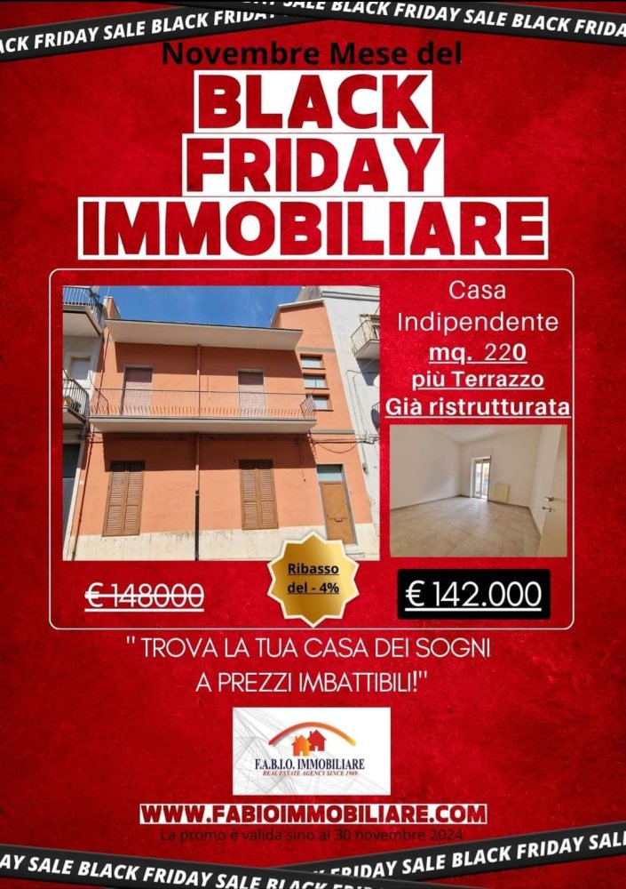 Дом с 4 спальнями в Рагуза, Италия № 163639