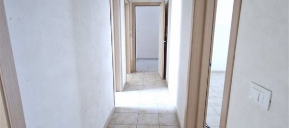 Дом с 4 спальнями в Рагуза, Италия № 163639 17