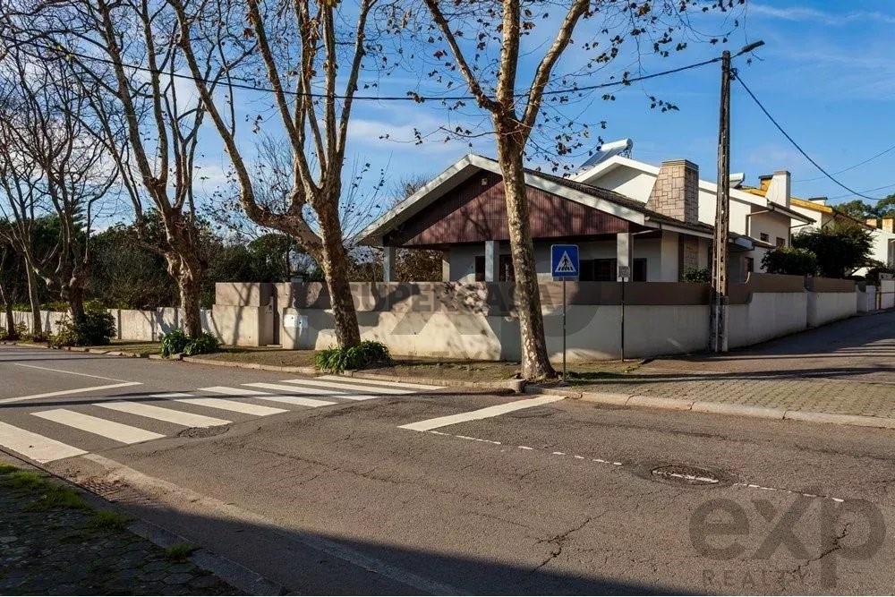 Casa de 4 dormitorios en Vila Nova de Gaia, Portugal No. 331464