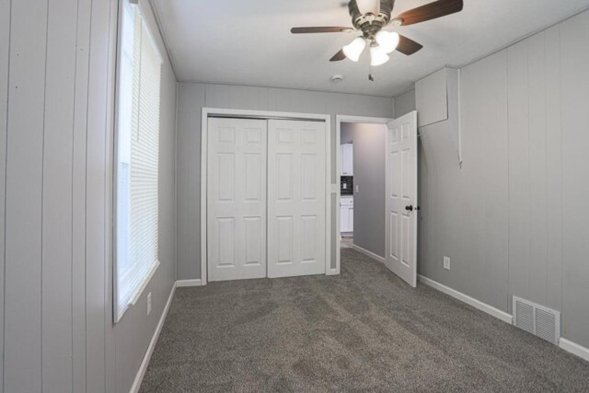 2 bedrooms House in Council Bluffs, USA No. 385606