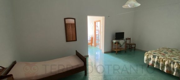 Edificio de 8 dormitorios en Minervino di Lecce, Italy No. 63405 43