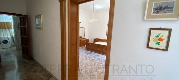 Edificio de 8 dormitorios en Minervino di Lecce, Italy No. 63405 3