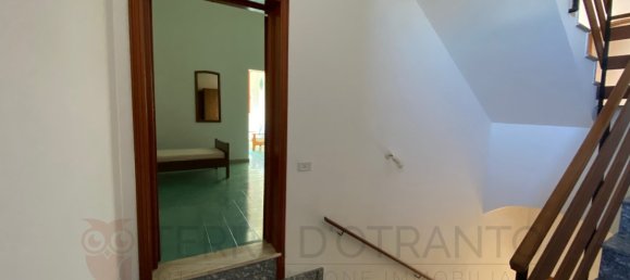 Edificio de 8 dormitorios en Minervino di Lecce, Italy No. 63405 42